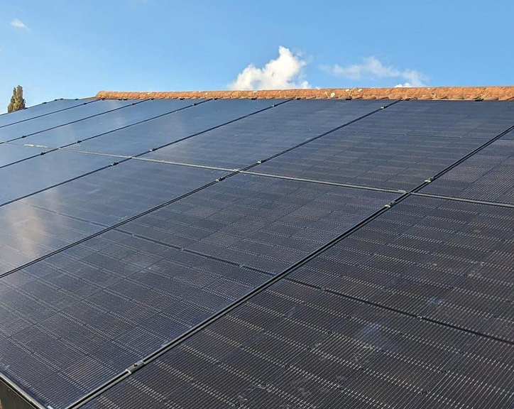Perlight Solar NTA 430 installation by Oval Renewables